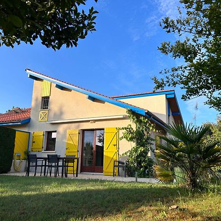 Jolie Maison De Vacances Avec Terrasse Et Jardin Saint-Julien-en-Born Exterior foto